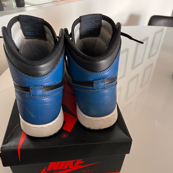 Jordan retro 1s - Picture 3 of 4